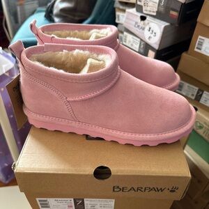 BEARPAW Super Shorty Boots NEW IN BOX
